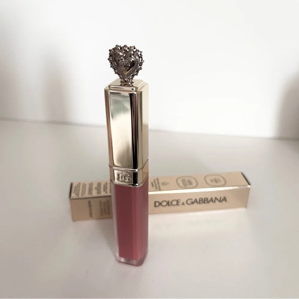 Dolce & Gabbana 16 hour liquid Lipstick